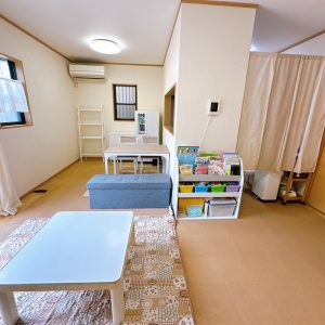 (居間)