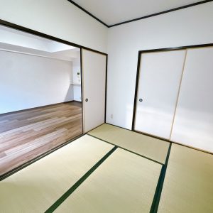 小さなお子様のおられるご家庭は子供の遊び場にするのもおすすめです(^^♪(内装)