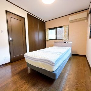 2階の各居室は6帖あり、ベッドやデスクなどの家具を配置しやすい使い勝手の良い広さです(^^)