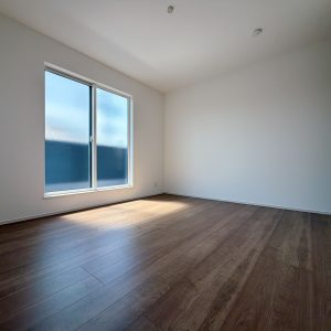 バルコニーに面した7.75帖洋室です(内装)