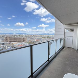バルコニ―面積11.16㎡とゆとりがあり、お洗濯物もたっぷりとしていただけます(^^)
