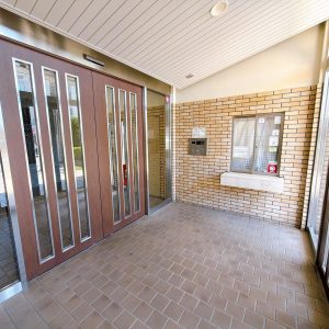 オートロック付きマンションの為、防犯面にも配慮された仕様です