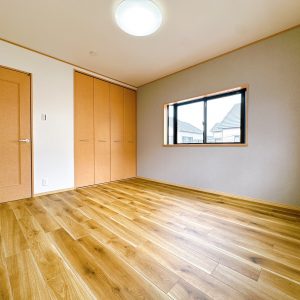 洋室7帖・各居室収納付きで嬉しい(^^♪(内装)