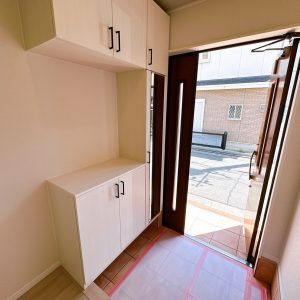 (玄関)