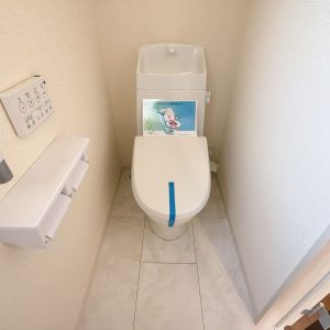 清潔感のある温水洗浄便座付トイレです♪２階にもトイレ設置されていますので朝の混雑も安心！
