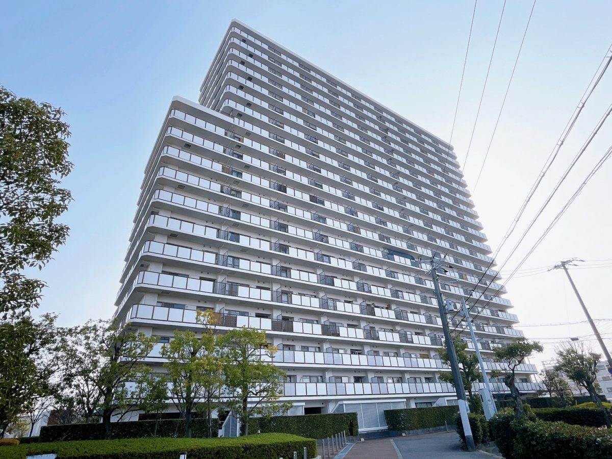 総戸数398戸の大型マンション　南海高野線『百舌鳥八幡駅』徒歩1分(外観)