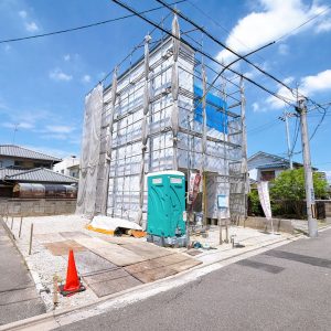 令和8年7月完成予定。デザイナーのこだわりが詰まった新築戸建です(^^)(外観)