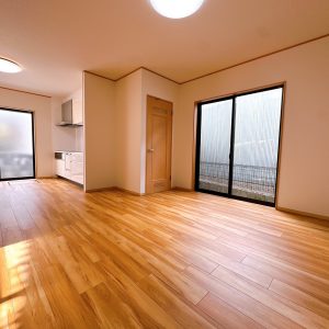 三面採光でお部屋が明るい♪(内装)