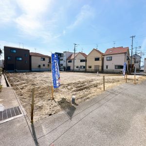 2026年3月撮影　北側道路は公道（天美南10号線）に 接道されています(外観)